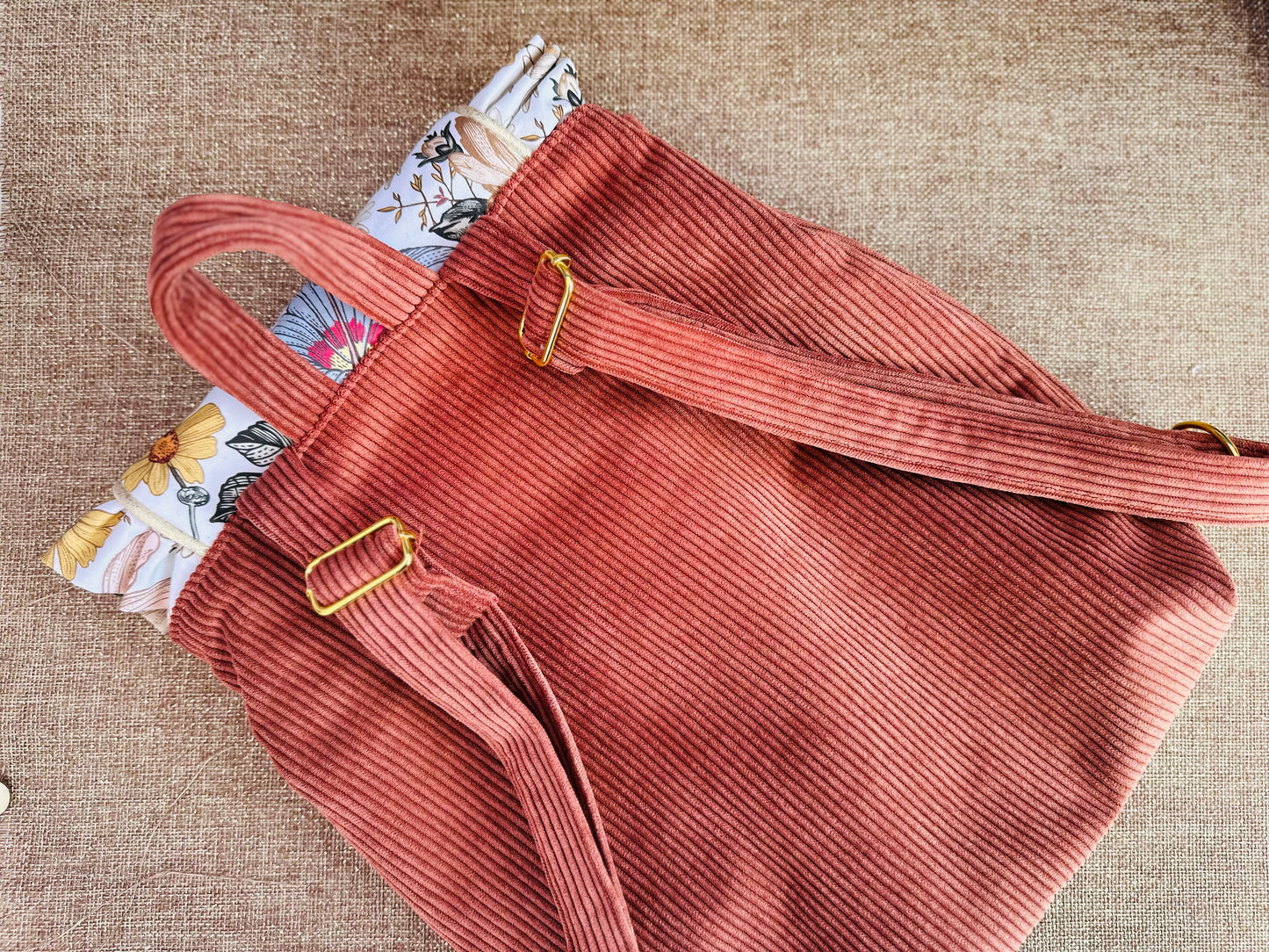 Sac à dos maternelle à froufrous (1 en stock)