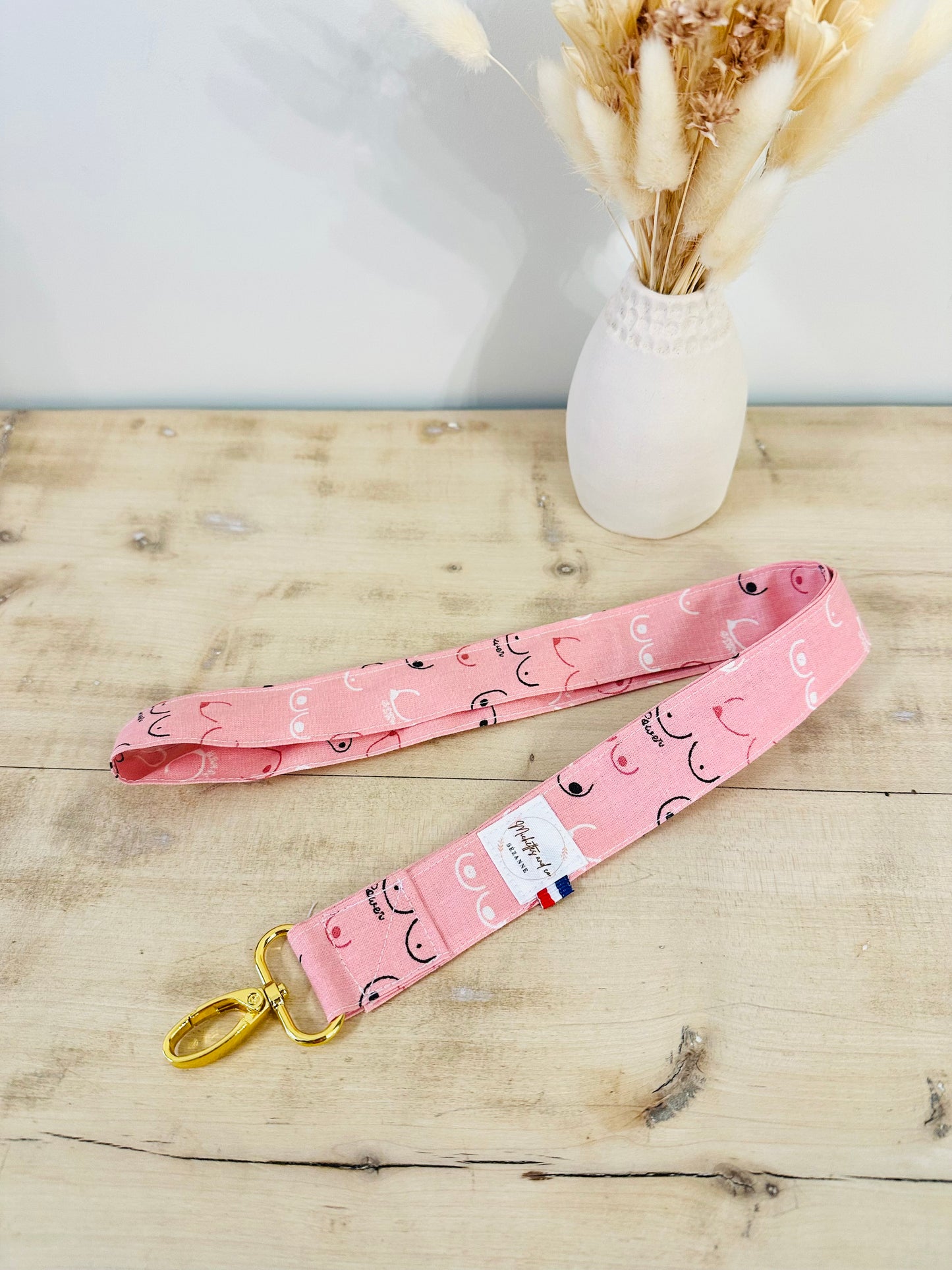 Tour de cou porte clefs - octobre rose