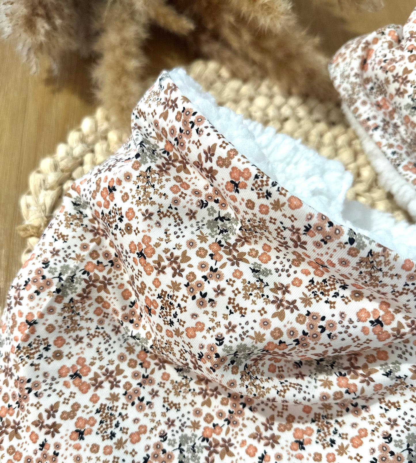 Bandana - Snood / cache cou enfant - Thème petites fleurs roses