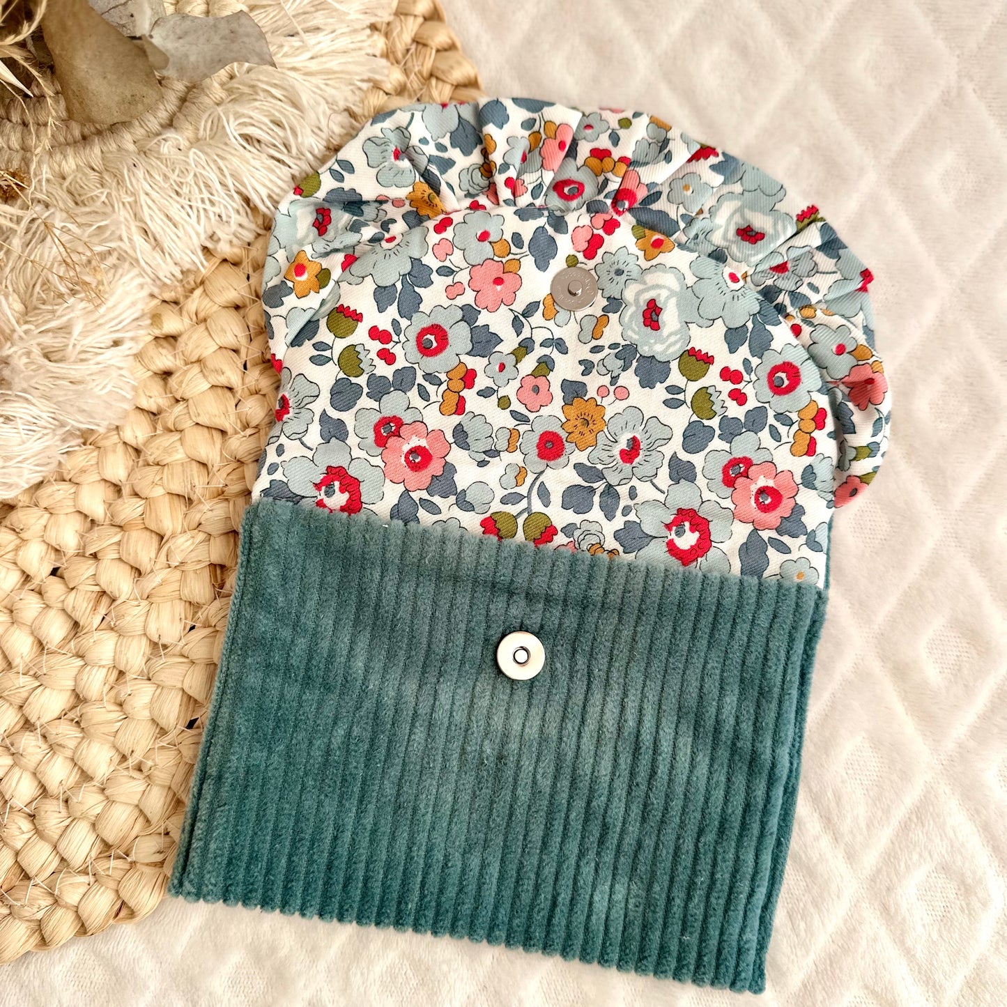 Pochette à froufrou - sur commande