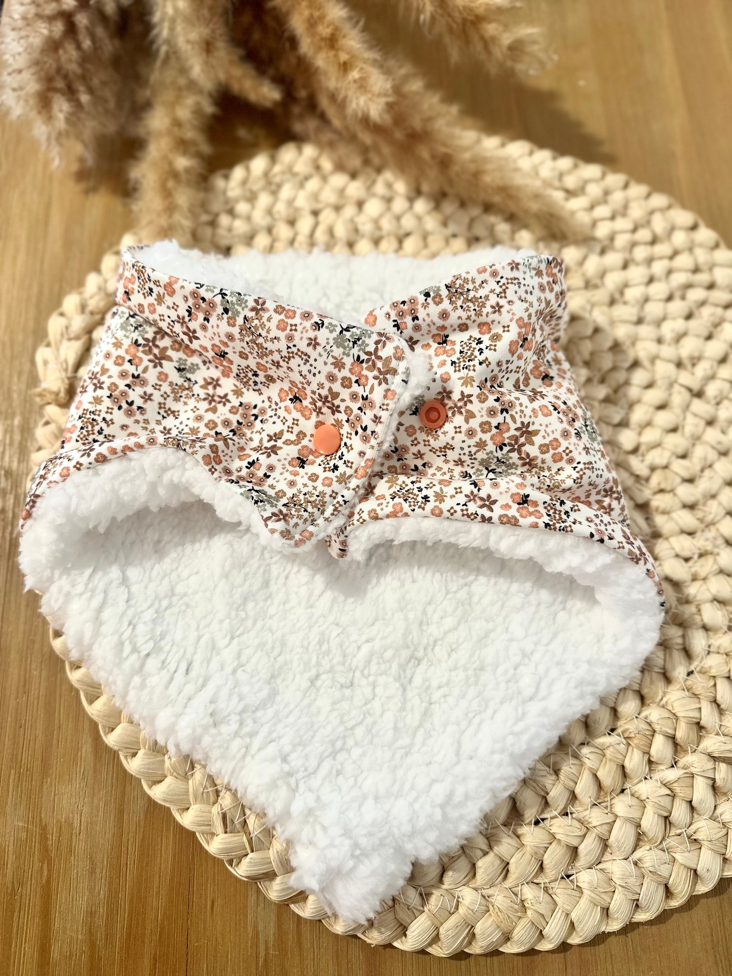 Bandana - Snood / cache cou enfant - Thème petites fleurs roses