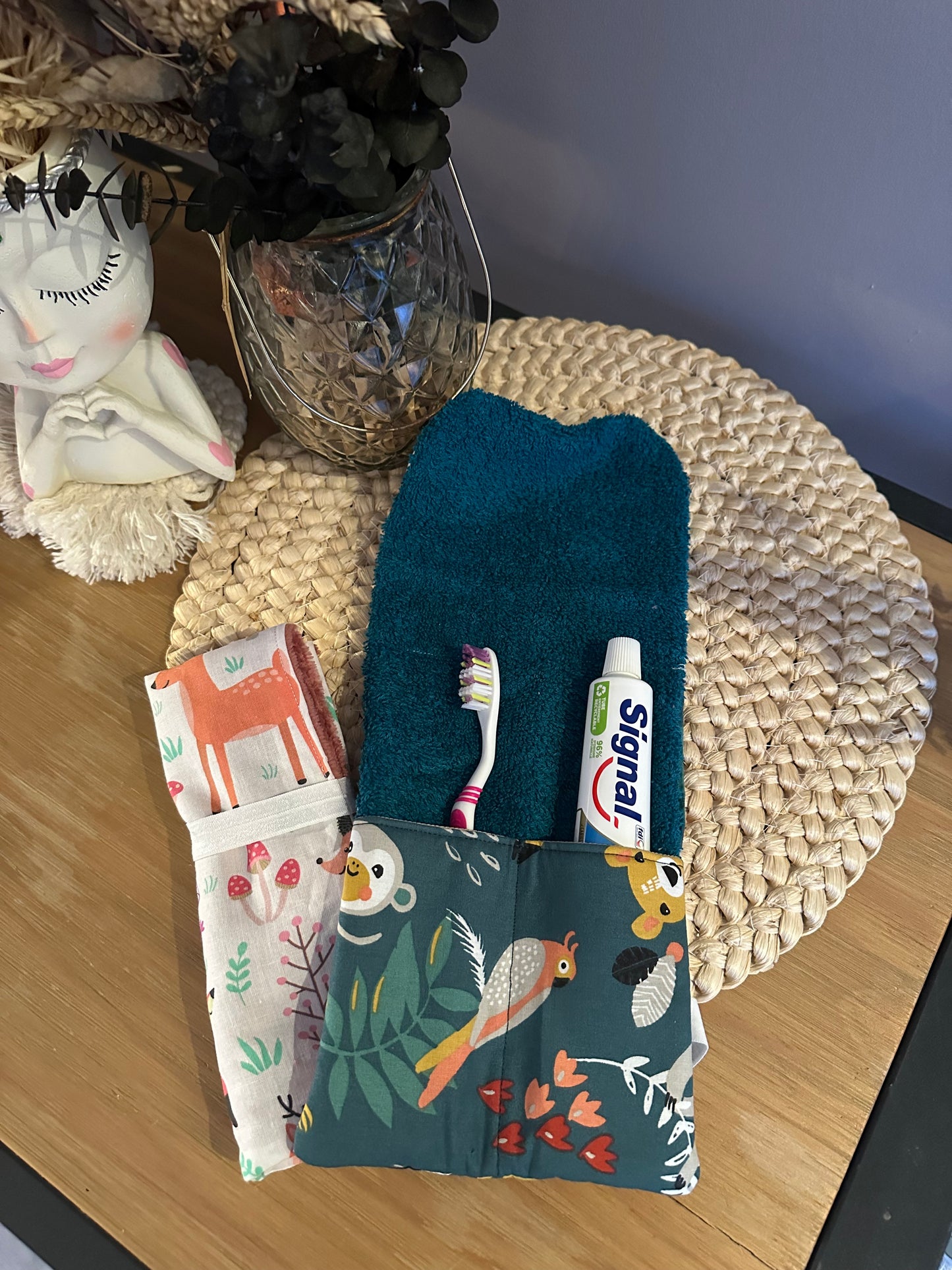 Trousse pour brosse à dents (sur commande)