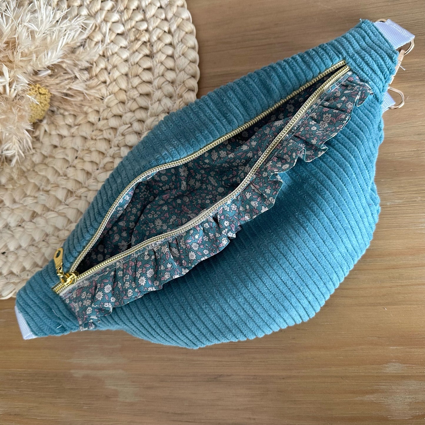 Banane à volant en velours côtelé - (à personnaliser sur commande)