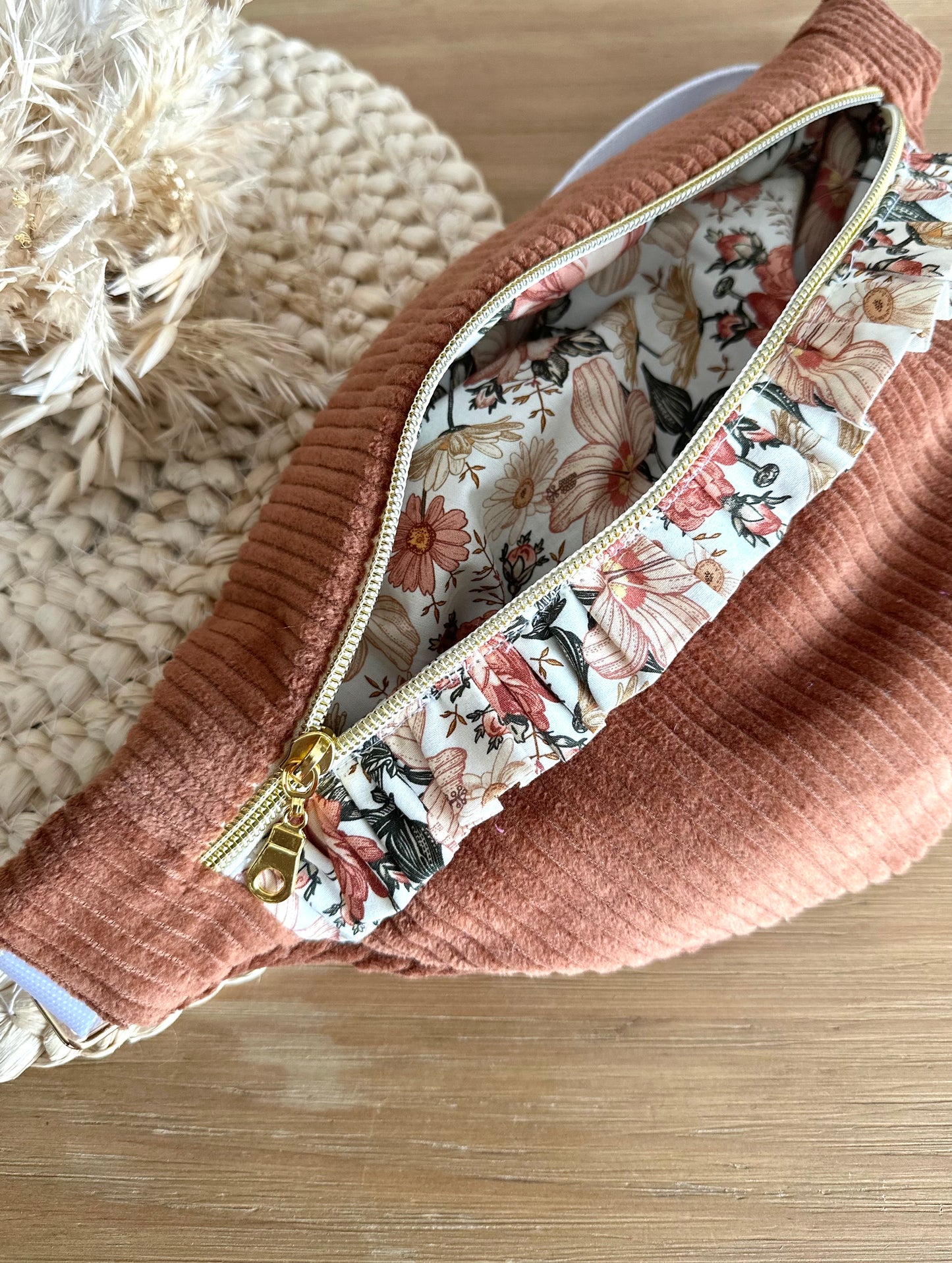 Banane à volant en velours côtelé - (à personnaliser sur commande)