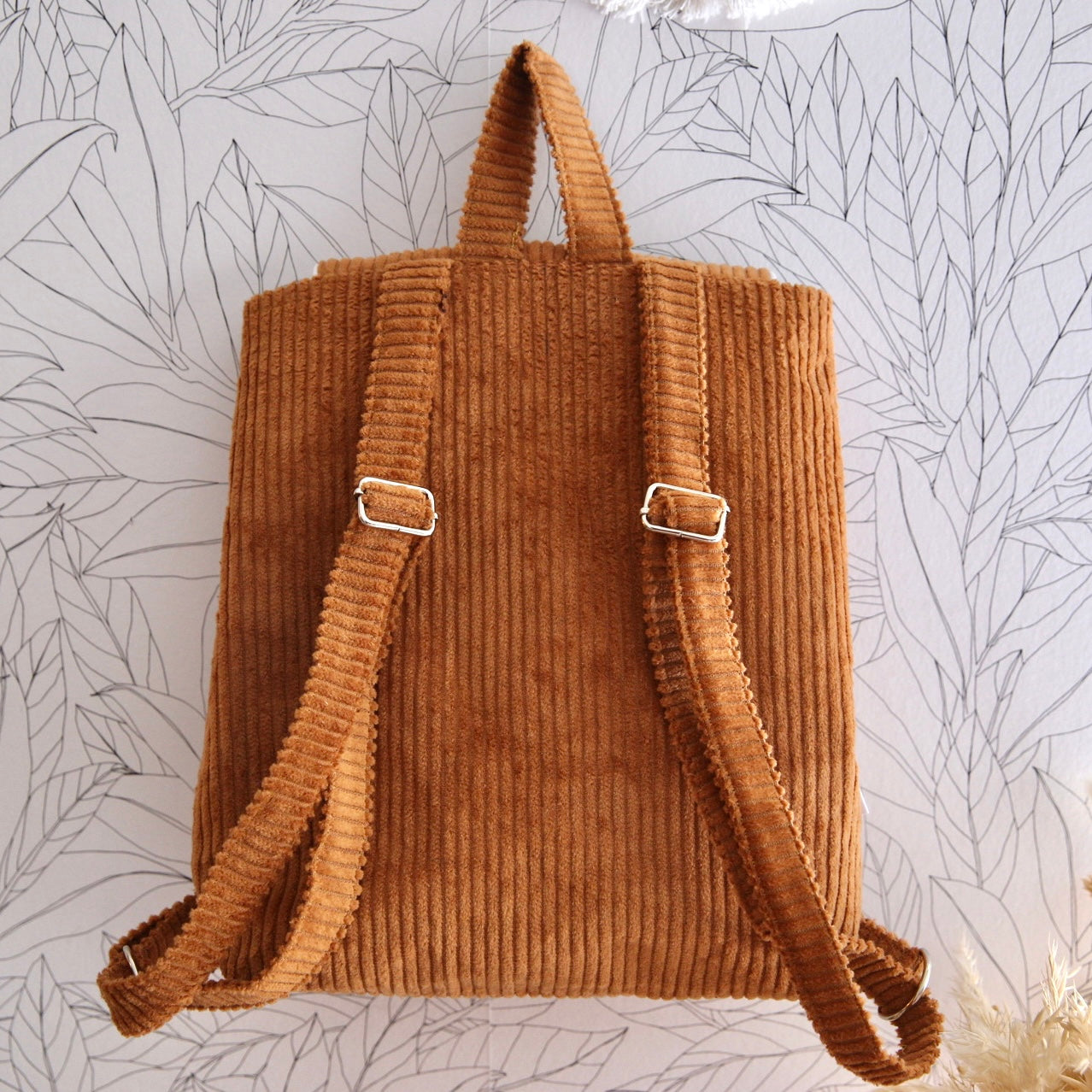 Sac à dos maternelle en velours côtelé - brodé (sur commande)