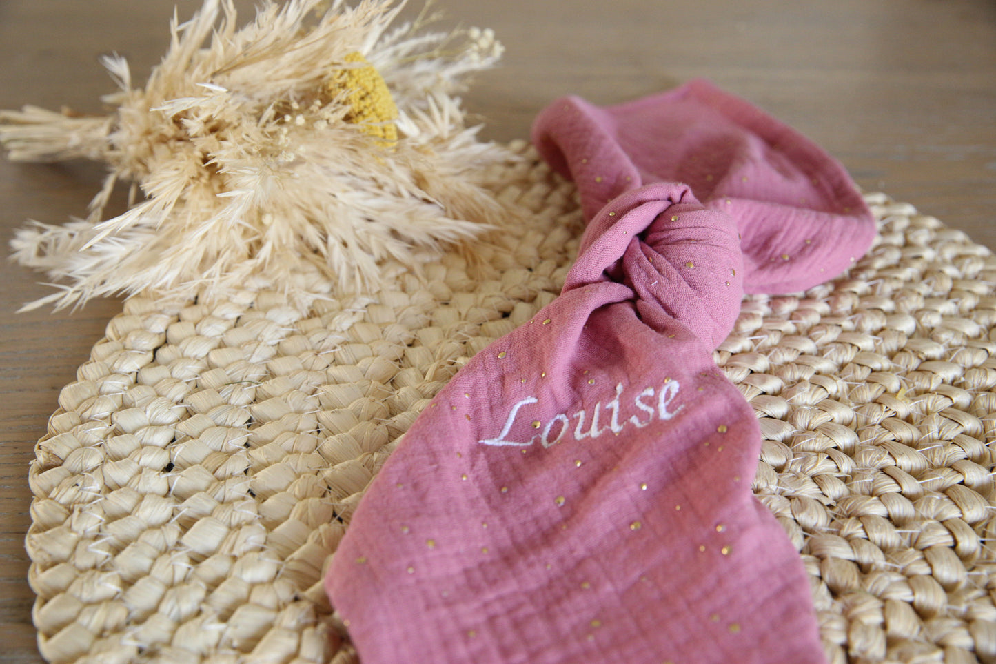 Serviette de table Terracota en double gaze de coton brodé - cadeau invité / marque place