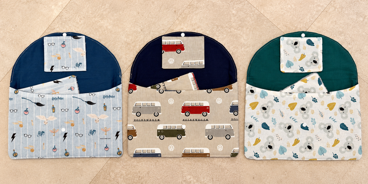 Pochette à ardoise avec rangement pour stylos et lingettes (modele Garçon)