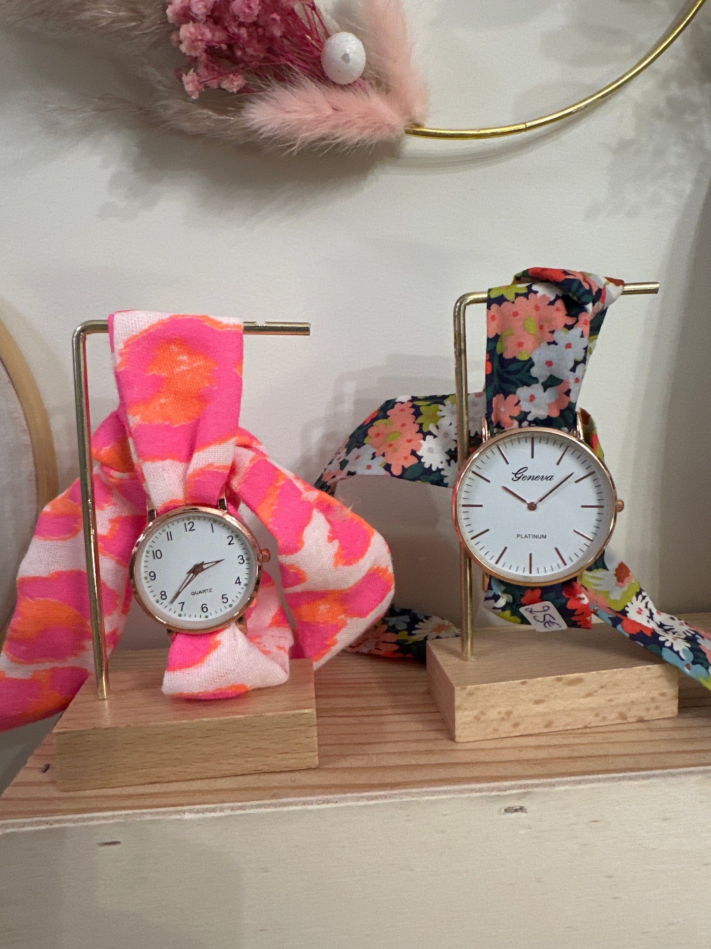 Montre avec bracelet en tissu
