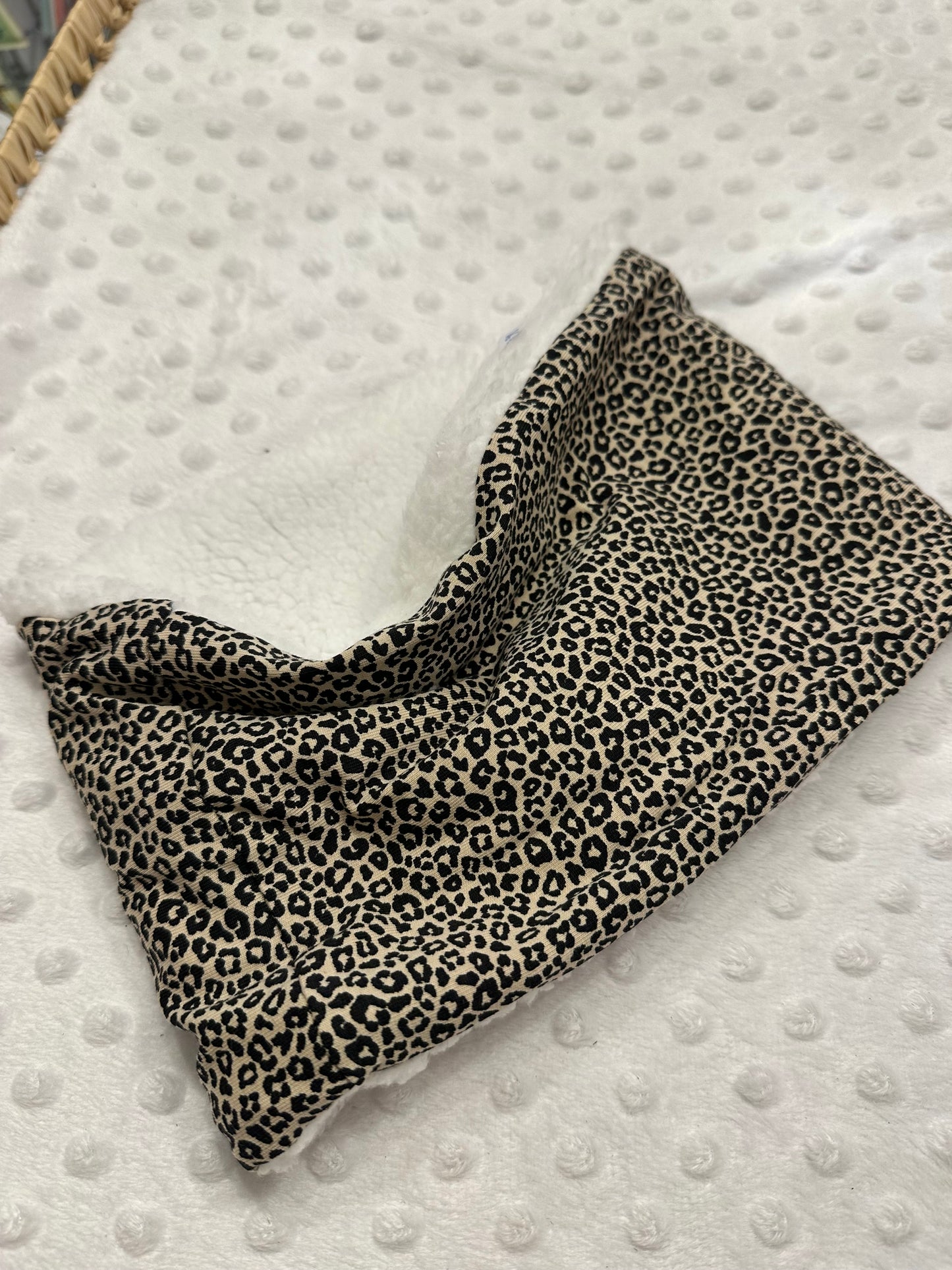 12  Snoods / caches cou enfant