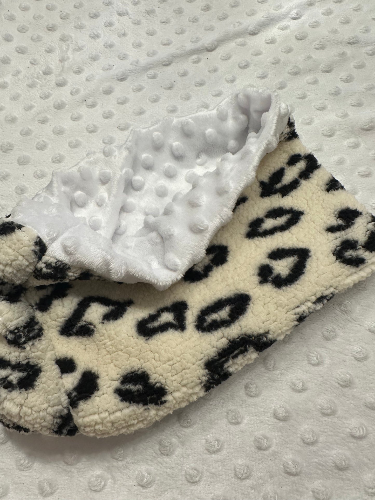 12  Snoods / caches cou enfant