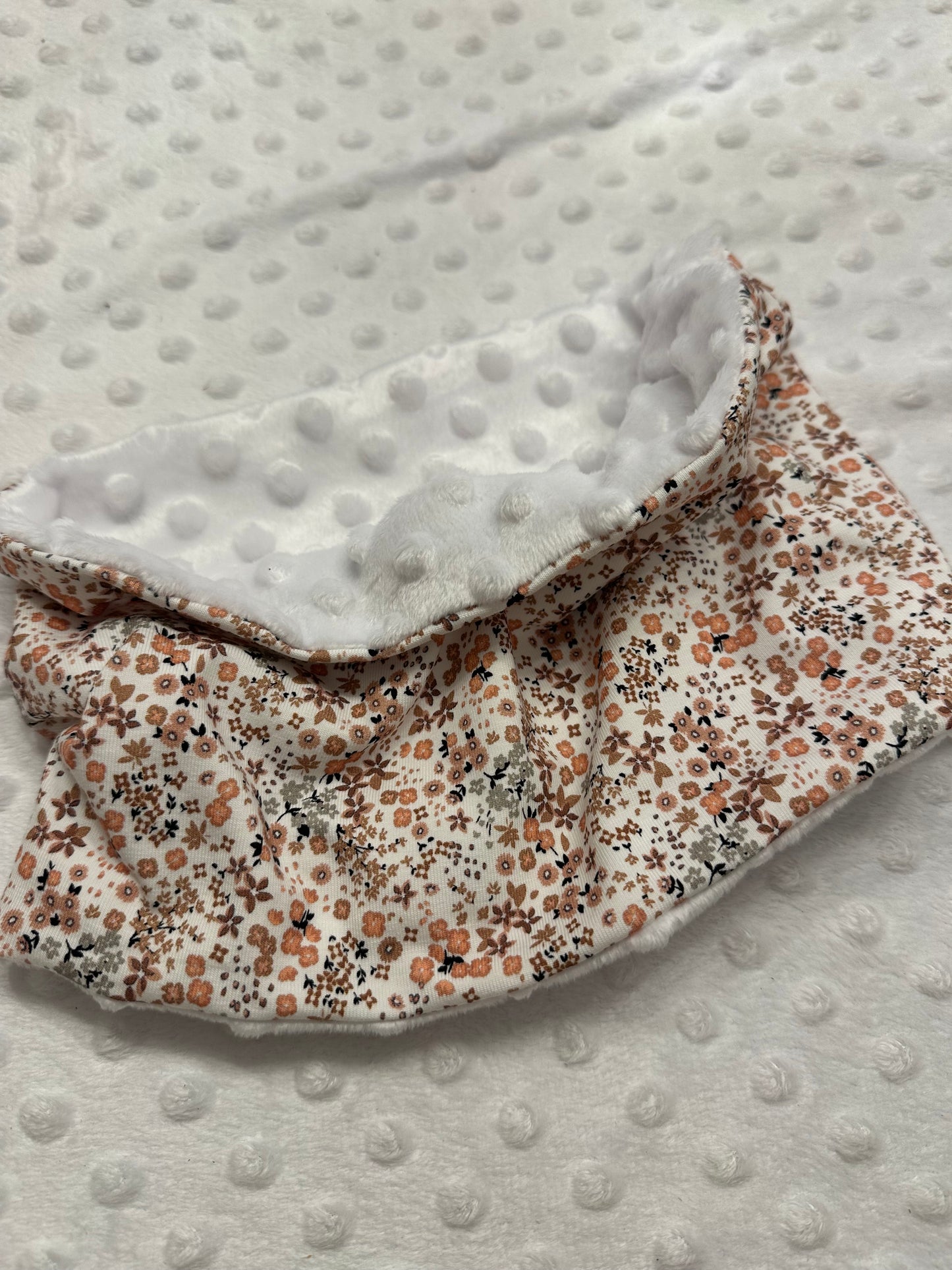 12  Snoods / caches cou enfant