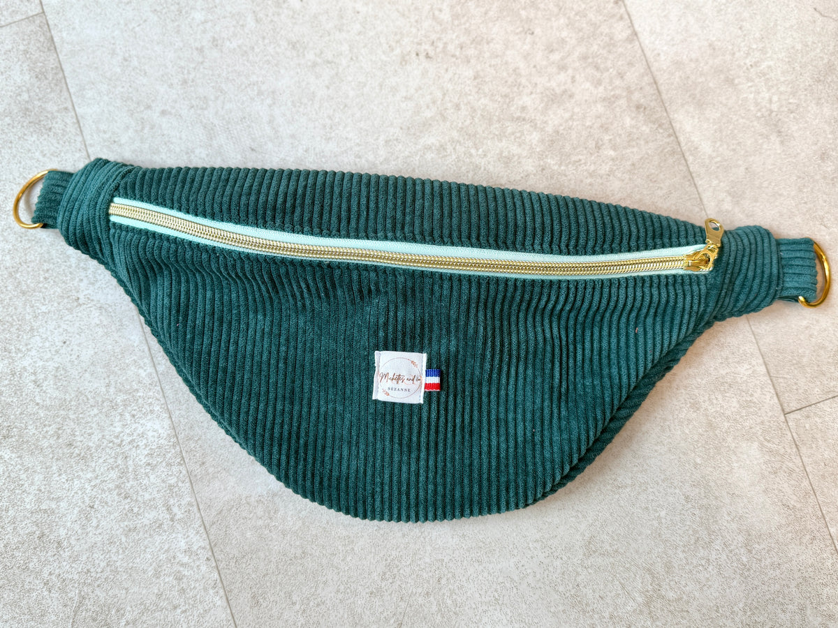 Sac Banane velours côtelé Vert par Michettes and co