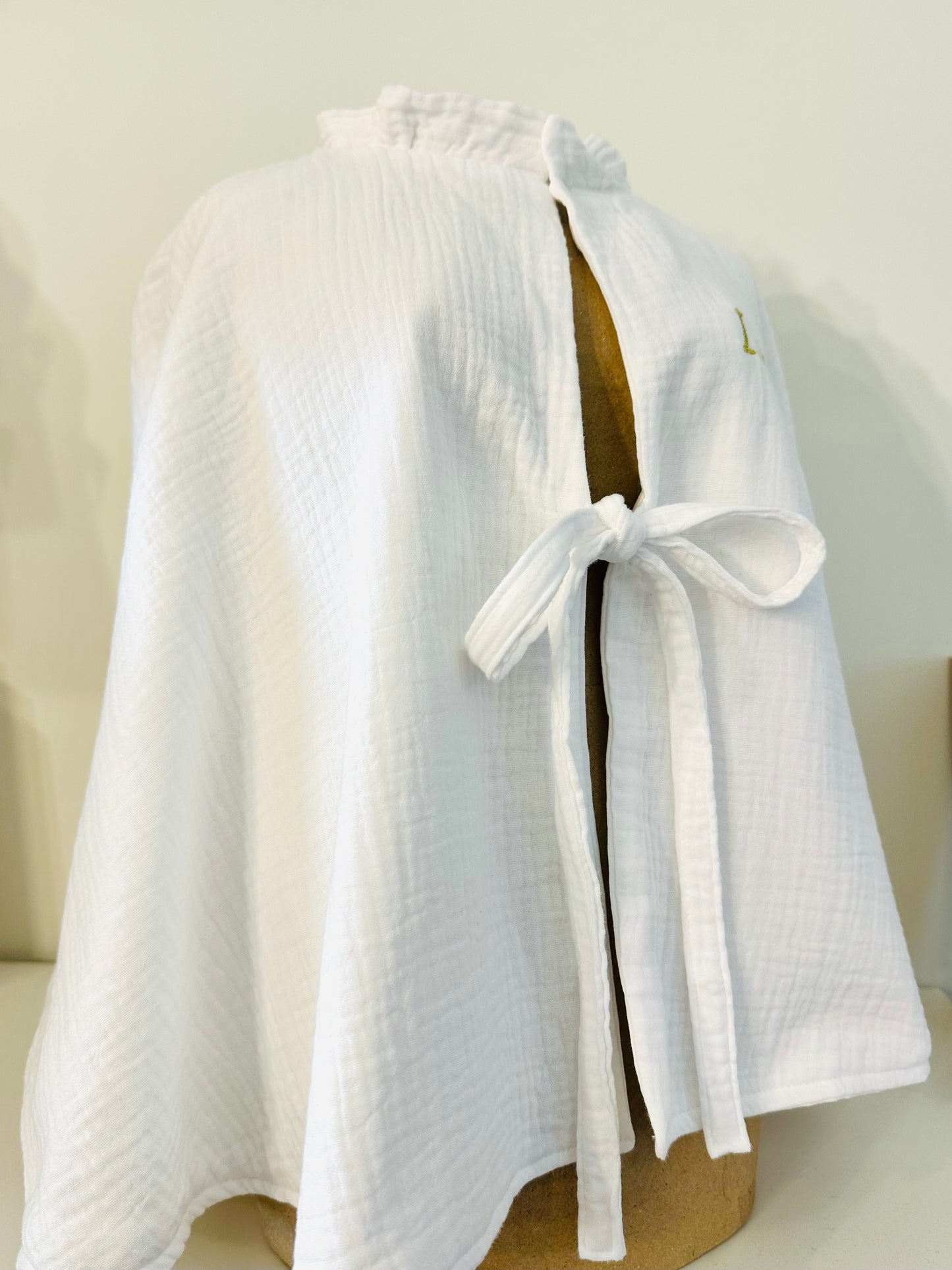 Cape de baptême enfant blanche en gaze de coton (SUR COMMANDE)