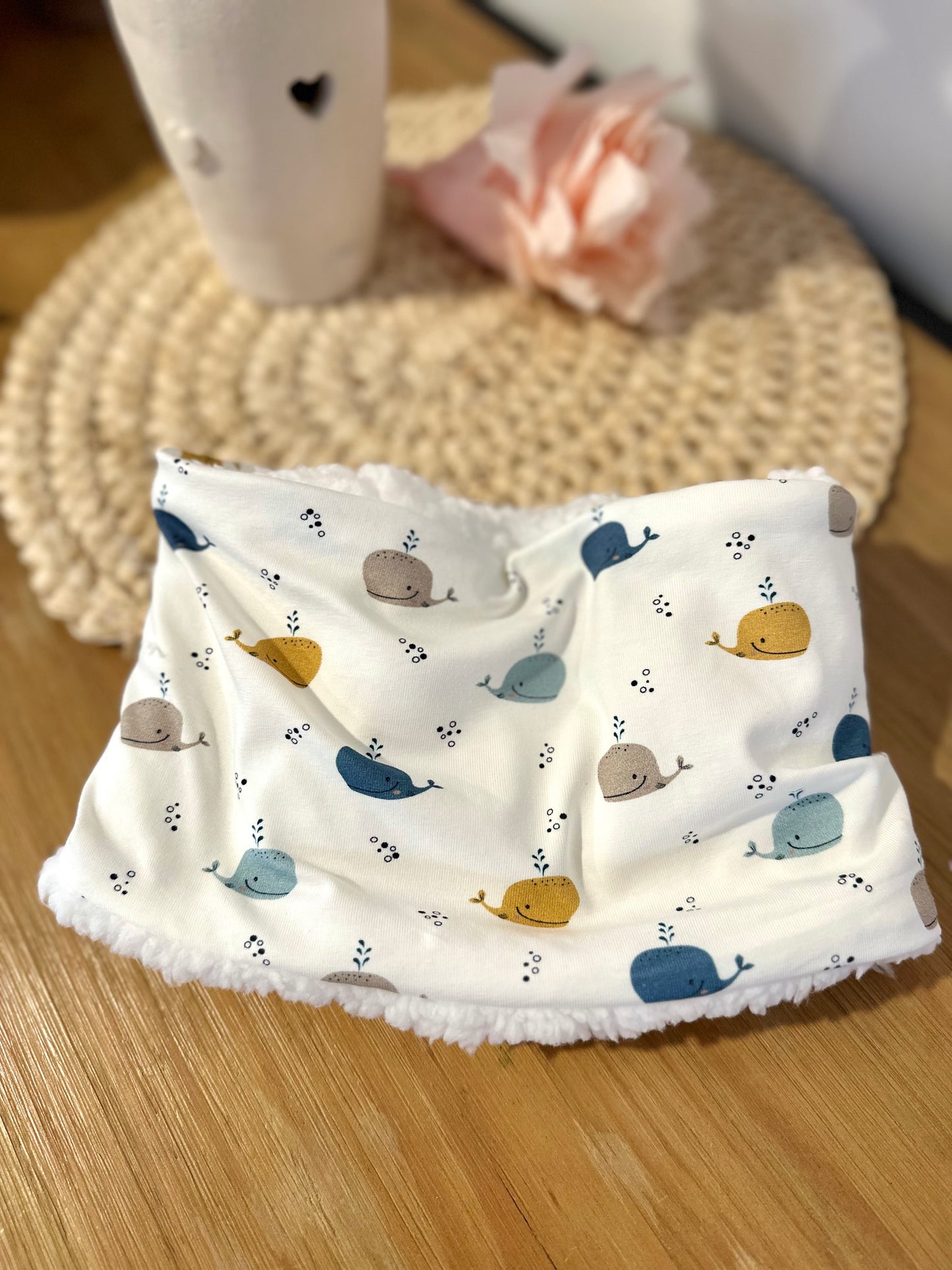 Snood / cache cou - bandana enfant - Thème baleine