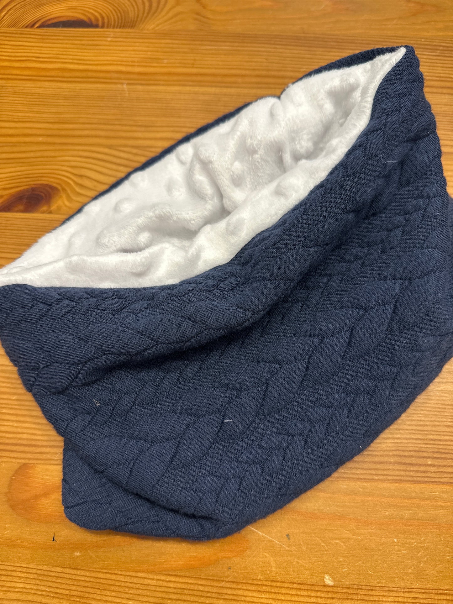 Snood / cache cou enfant effet velours côtelé vert sauge