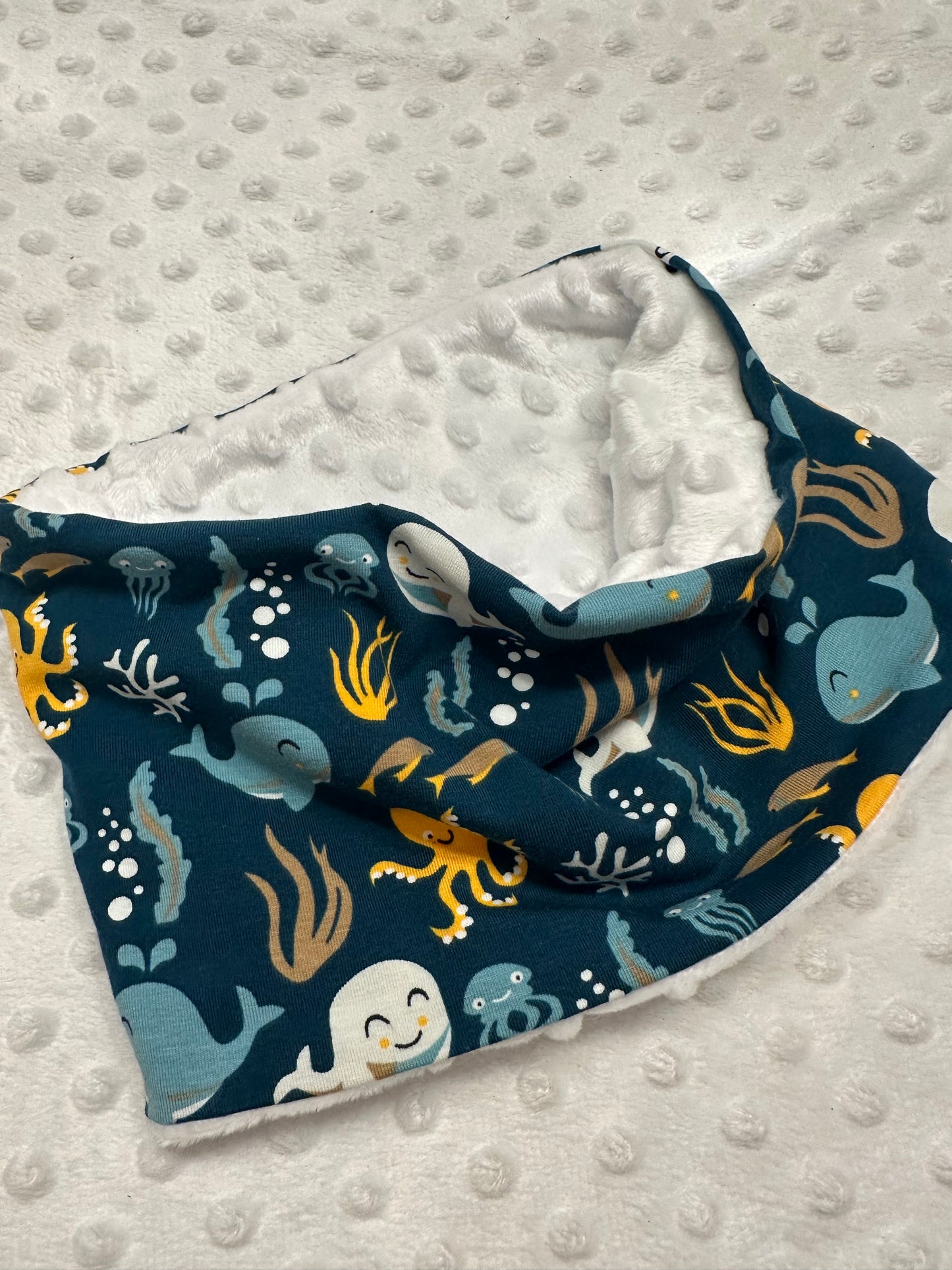 12  Snoods / caches cou enfant