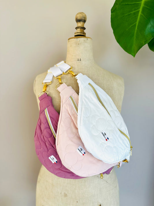 Banane matelassée fleur (1 en stock)