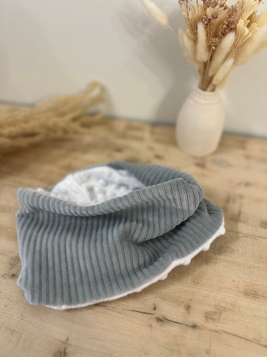 Snood / cache cou enfant effet velours côtelé vert sauge